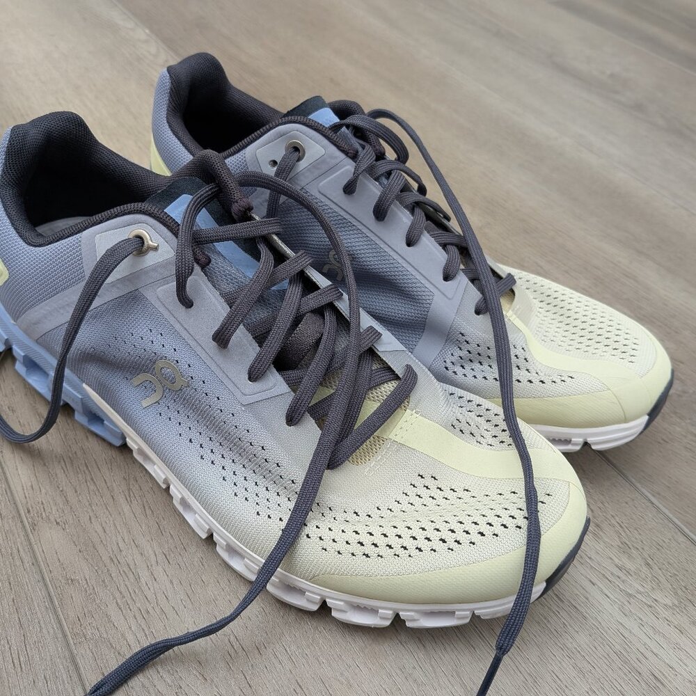 On Running ON Women's Cloudflow Sneakers Blue Meadow Green Gym Shoes 9.5